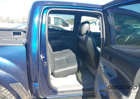 2006 Toyota Tacoma Base V6 z USA, uszkodzony, nr VIN 3TMLU42N96M004331